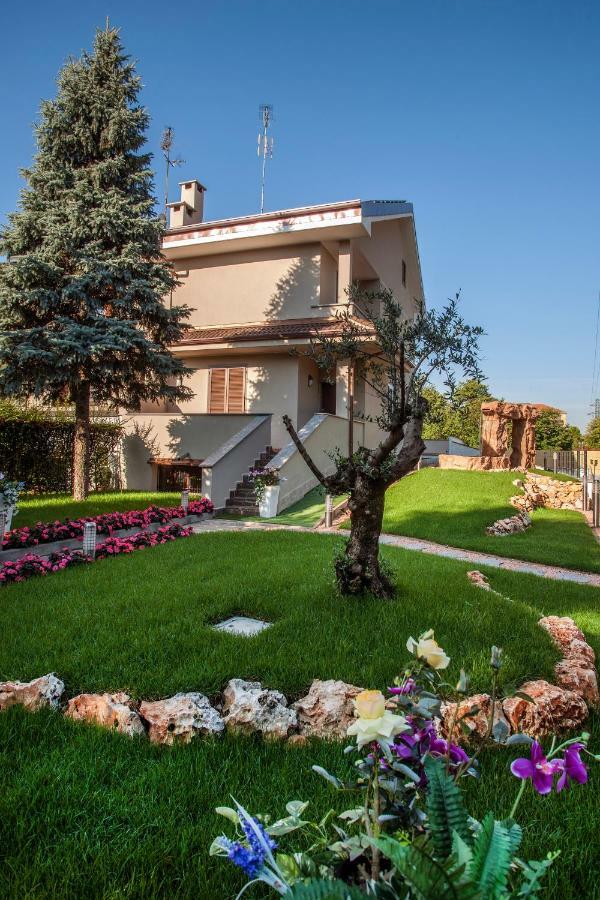 B&B Villa Aurora Brugherio Exteriér fotografie